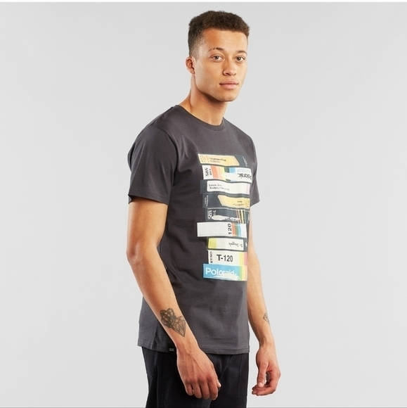 Embrace T-shirt Stockholm Polaroid Video VHS Retro Gray Crew Neck Tee Mens Small - Picture 4 of 11